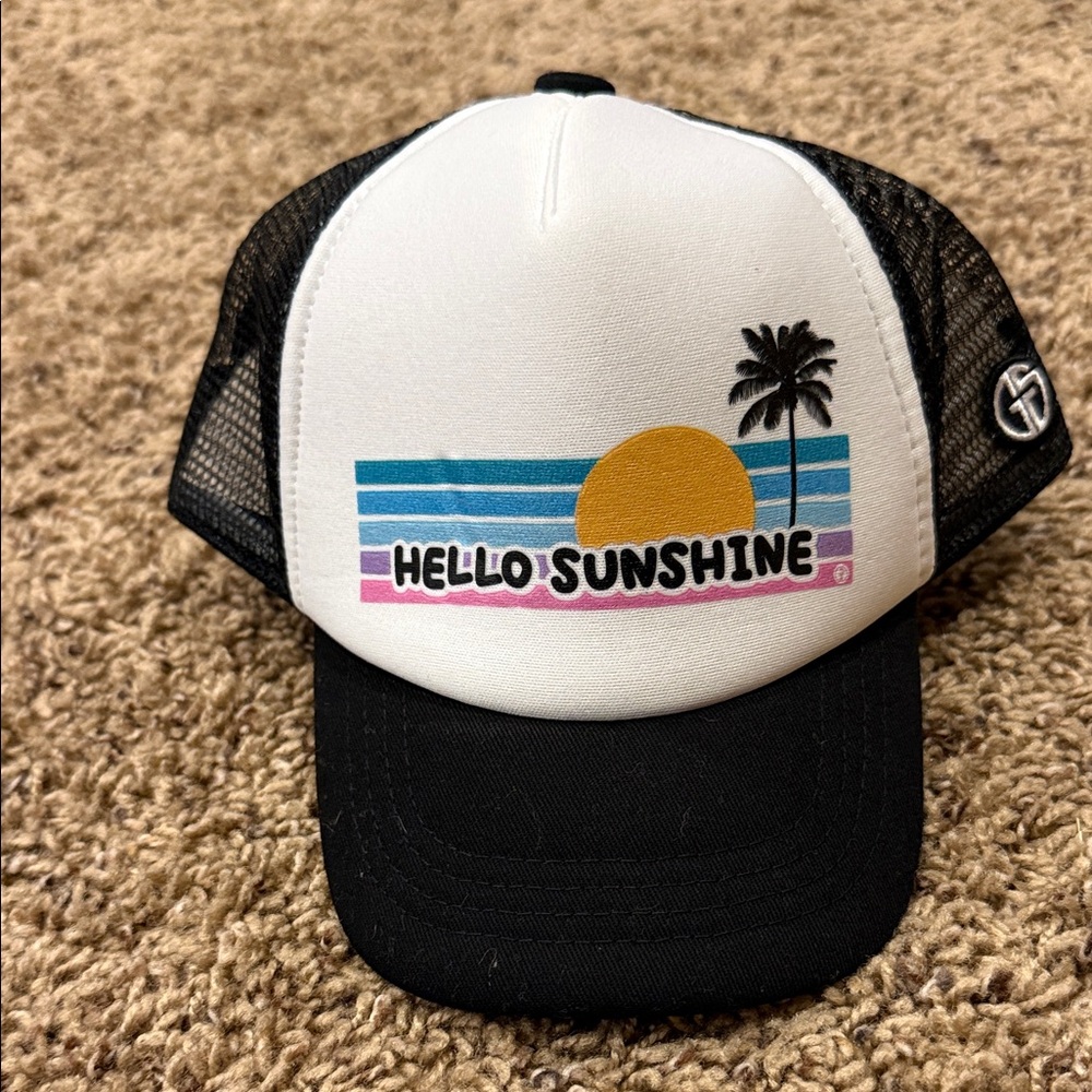 Grom quad hat. Size 6-18mos brand new